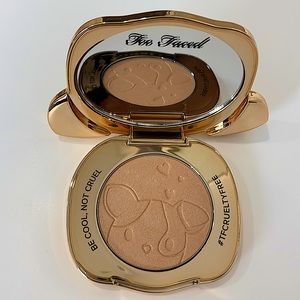 Too Faced Glowver Puppy Love Highlighter